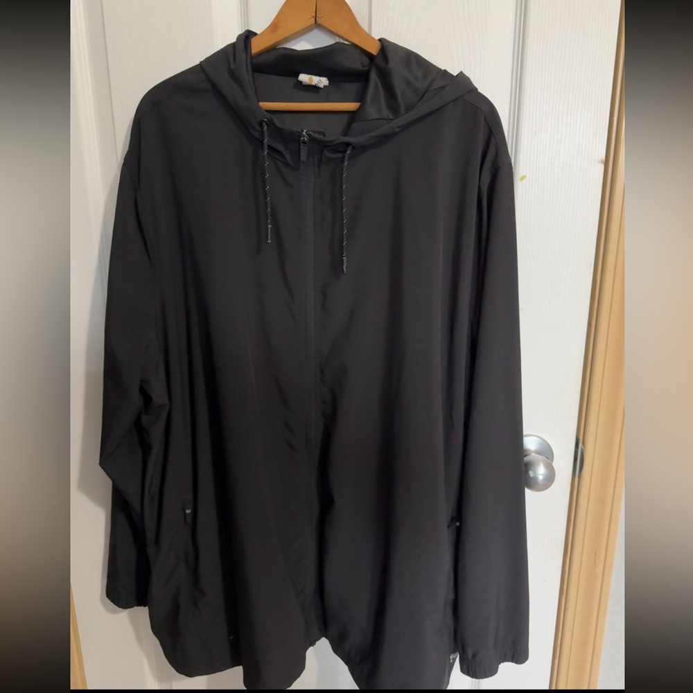 Voyager Men's Black Hooded Windbreaker